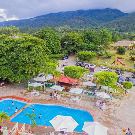 Jarabacoa River Club & Resort Esterno foto